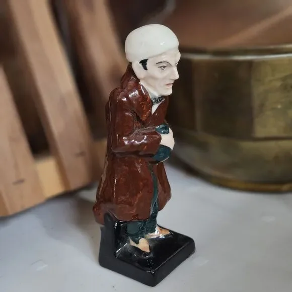 Vtg Scrooge Royal Doulton ManFigurine Charles Dickens A Christmas Carol 3D Decor - Picture 2 of 12
